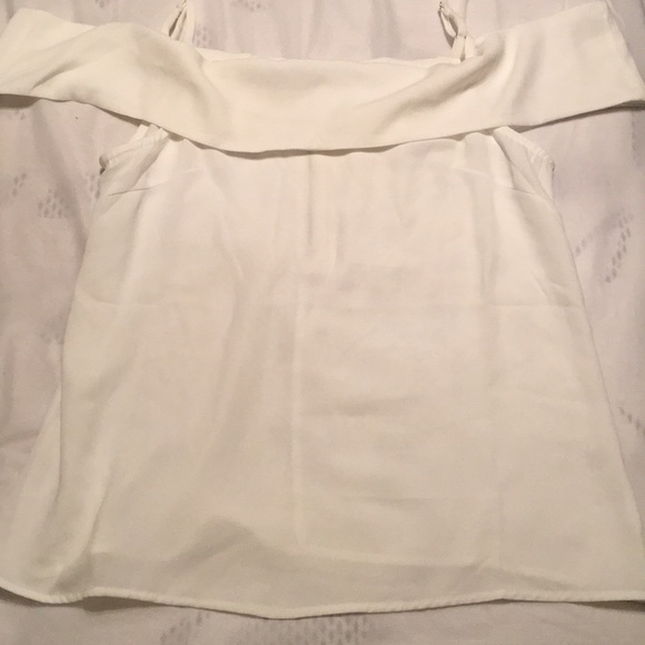 Top - Picture 2 of 3